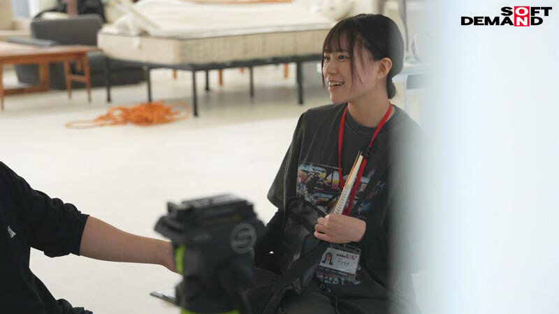 【SOD30周年50％OFF第3弾】 【準新作】 【特典版】SOD女子社員 制作部 中途1年目 岡島明来（24） 工口勉 初AV成果報告 002