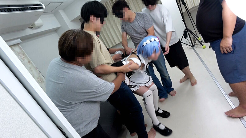 孕ませ特化 中出しザーメン18発 人生最大の超デカマラで腹ボコ制裁 上から目線でガチ高慢な美少女レイヤーがヨリ目発狂壮絶トランスでドM完堕ち 極限7P大乱交SEX 006