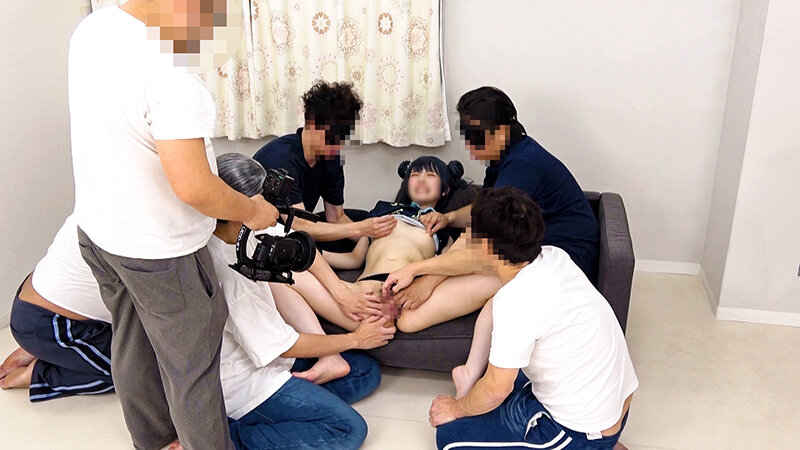 上から目線が超ムカつく神級スタイル絶品美少女レイヤー 中出しザーメン16発【底辺カメコ集団が無限デカチン膣ボコ制裁】6P大乱交SEX 005