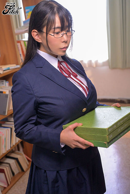 教え子のメロンおっぱいにたっぷり埋もれる！ 実写版！陰キャのKカップちゃん 吉根ゆりあ 015